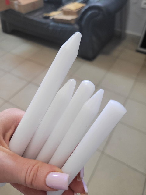 Set of white polyacetal cores, 5 pcs.