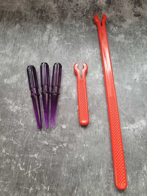 Set of 3 cores (violet) and 2 handles (KESO replica)