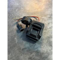 Adapter for Makita 18V with reduction to 12V with a crab