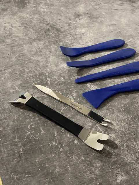 Universal dismantling set (4 plastic + 2 stainless steel)