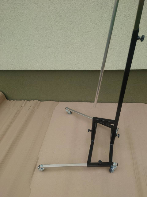 Tripod black met. 