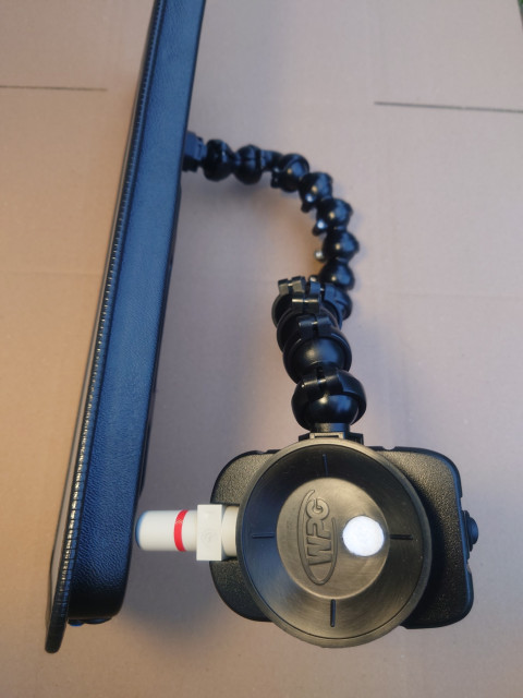 PDR Led lamp with DeWalt 20v adapter. 
